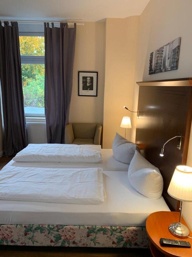 Berliner Hof Hotell Dallgow-Doeberitz Eksteriør bilde
